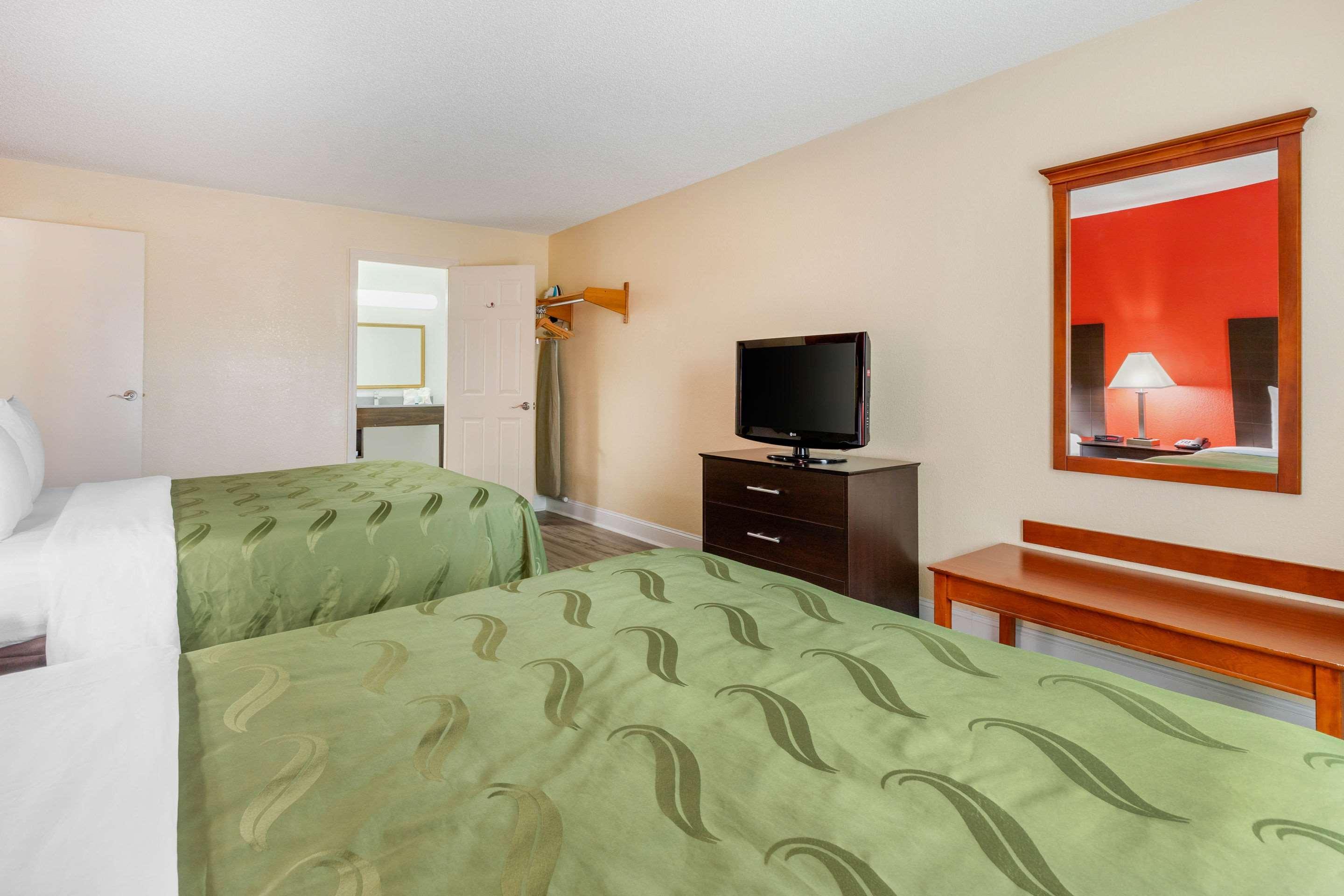 Quality Inn & Suites Лексінґтон Екстер'єр фото