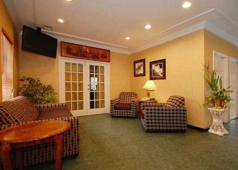 Quality Inn & Suites Лексінґтон Інтер'єр фото