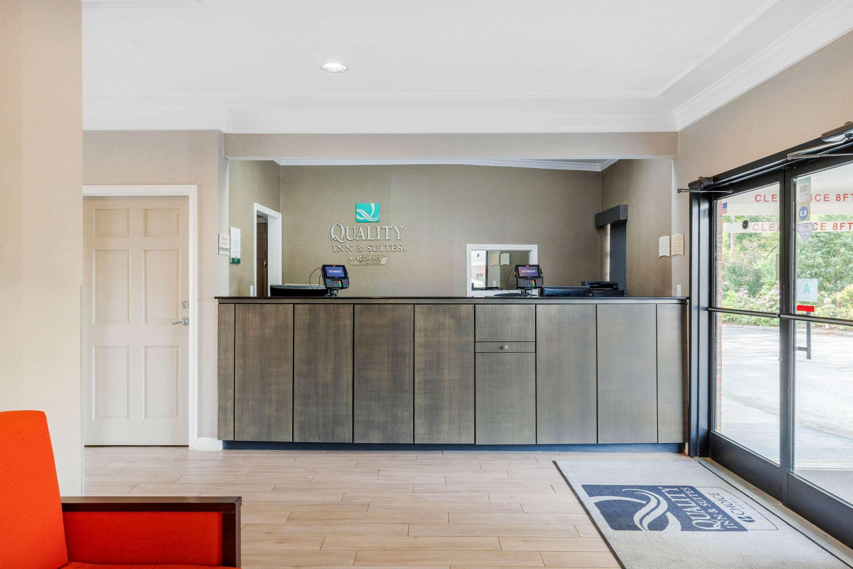 Quality Inn & Suites Лексінґтон Екстер'єр фото