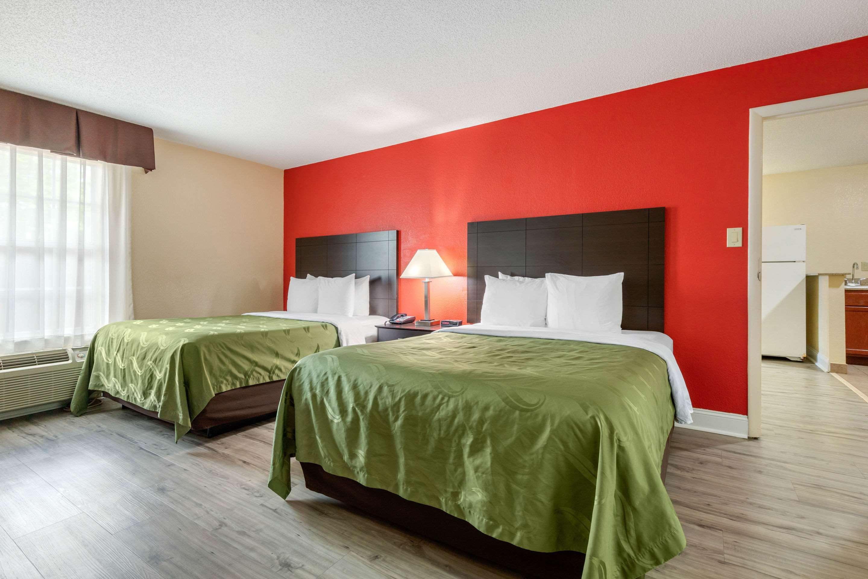 Quality Inn & Suites Лексінґтон Екстер'єр фото