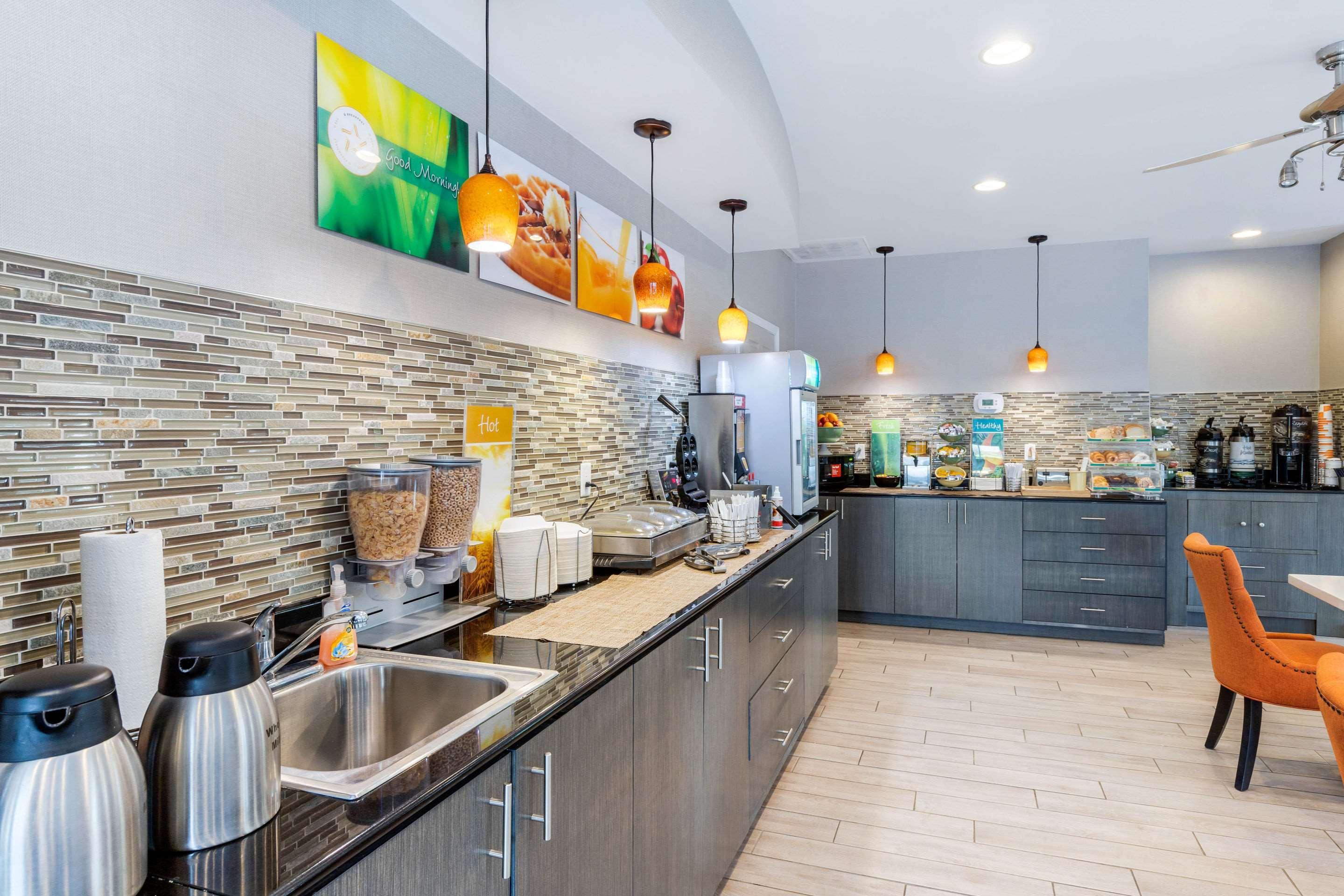 Quality Inn & Suites Лексінґтон Екстер'єр фото